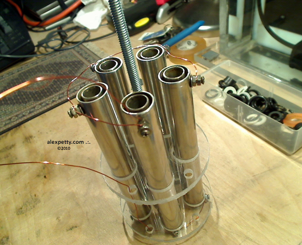 Coaxial capacitor array